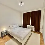 Grand Appartement Luxueux A Bruxelles Centre